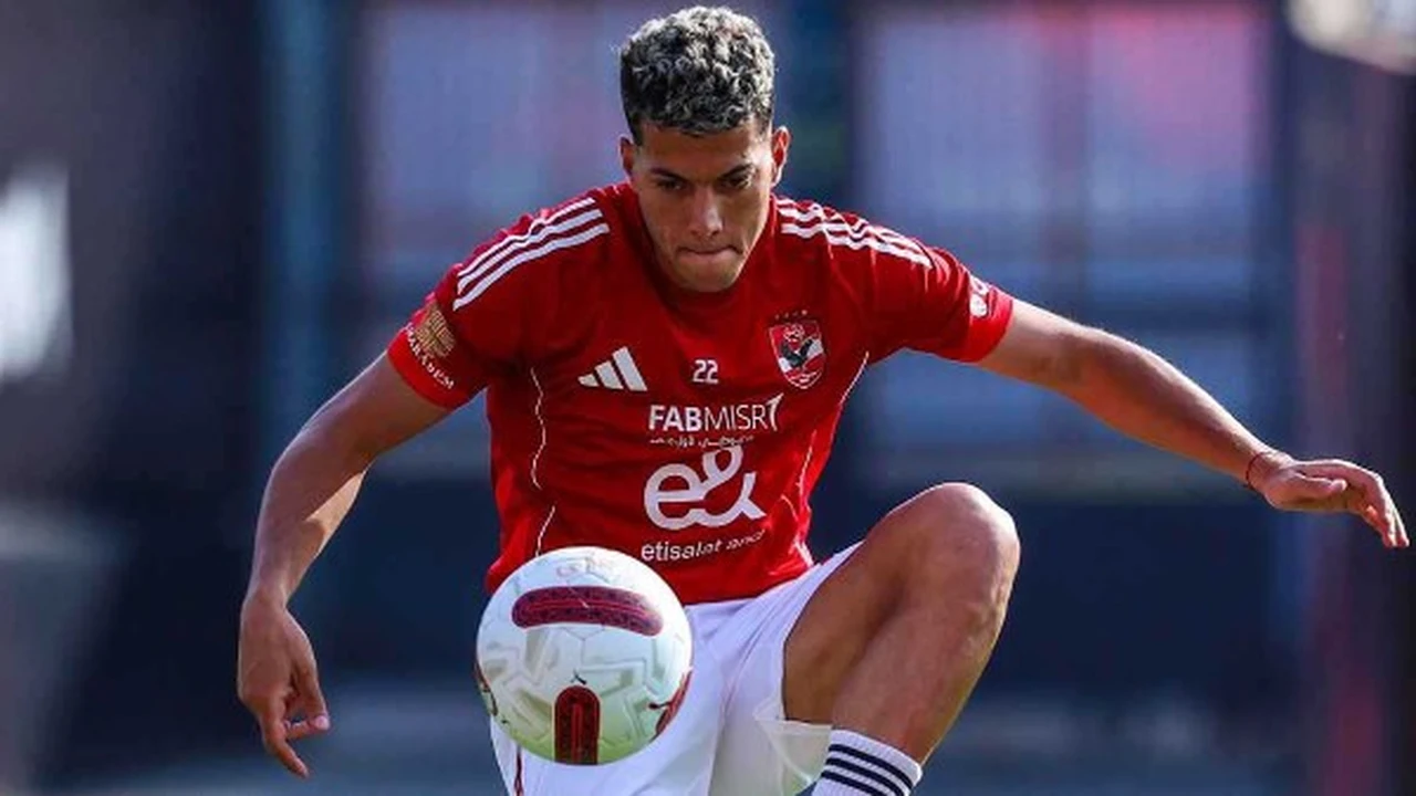 تعديل مالي مفاجئ.. إدارة الأهلي تراجع بنود عقد إمام عاشور تمهيداً لزيادته